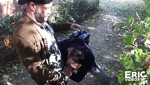 Kıçımı ikiye doldur