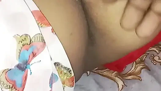 Karımın kalın amını okşadım. Bölüm 1