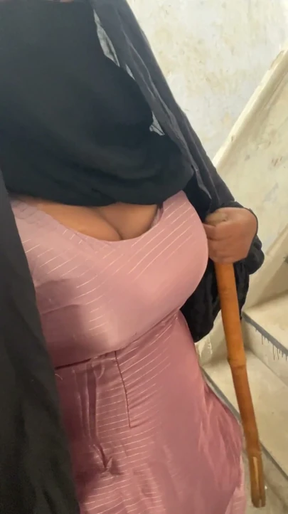parlak ipeksi saten takım salwar cross dresser hint bhabhi büyük göğüsler | Bölüm 1