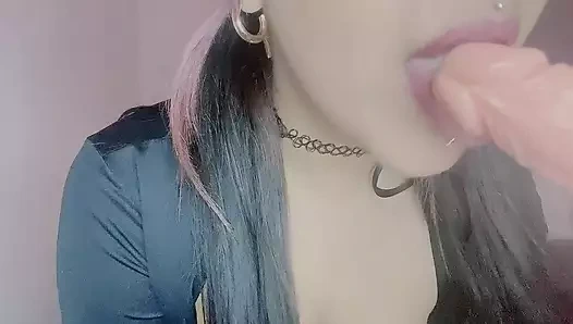 Göğüslerime dokunmak ve oral seks hayal etmek