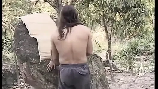 Brezilyalı çift ormanda sikişiyor