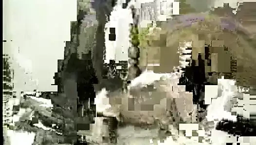 Gece kulübünde siyah boğa aldı, karım sikikleri