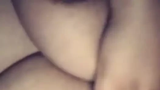 Büyük memeli fahişe