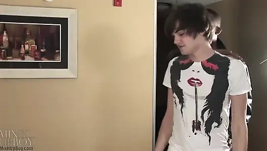 Justin Tyler ve Markell