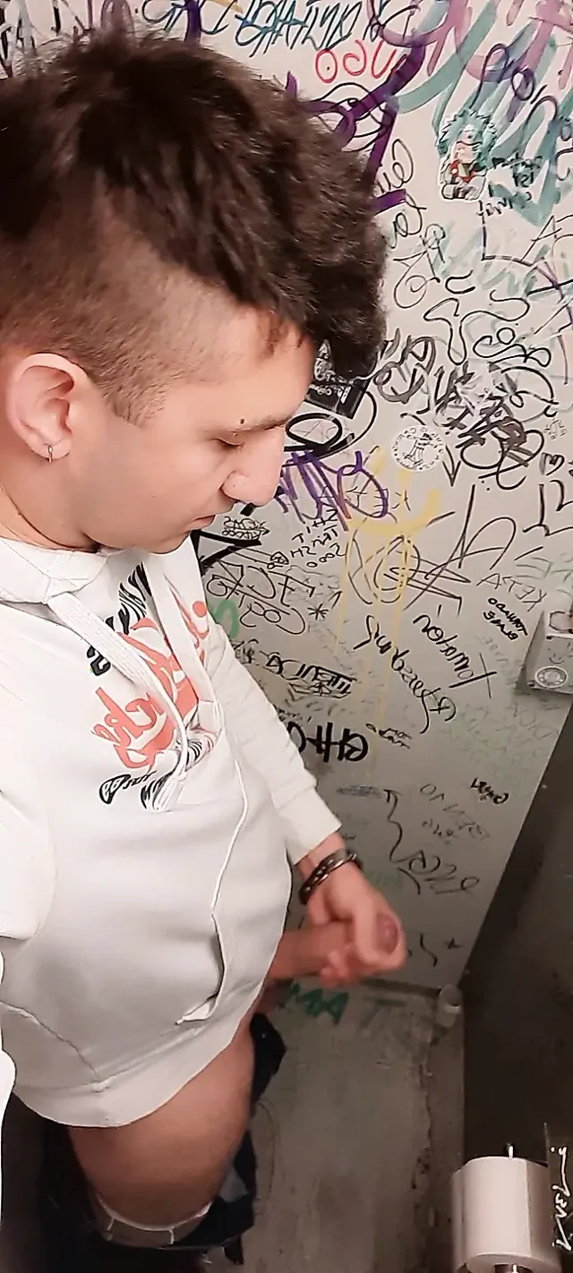 Student auf dem Klo