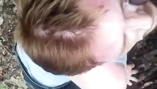 Kızıl saçlı tekrar ormanda berbat