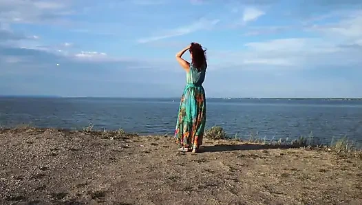 Volga-river'ın üzerinde dik bir şekilde