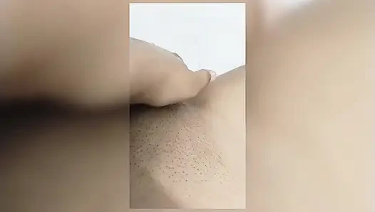 Ben senin seksi iska'nım, seksi figürümü gör, büyük göğüslerimi gör