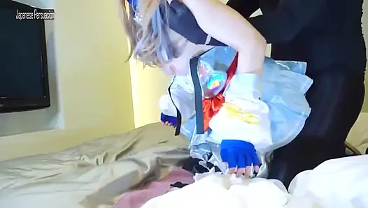 Cosplay buluşması sırrı - büyük memeli katman yoğun bir özel seansı paylaşıyor
