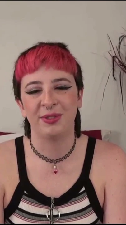 Desperate Amateurs Kay Lee Isabella ve diğer ateşli bayanlar sıkı amları büyük sert yarakla sertçe sikiliyor | Bölüm 2
