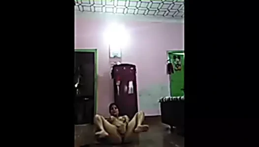 Dik Hint yenge ile büyük memeler bölüm 5