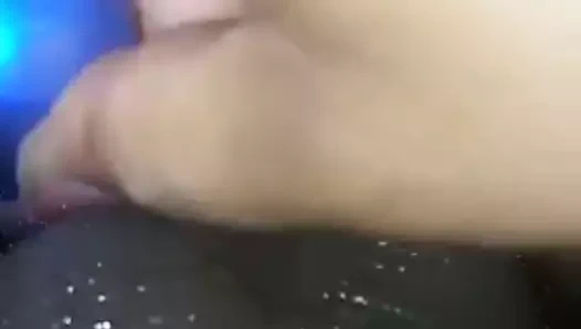 Bebek ve üvey anneler komşu ile harika vakit geçiriyor