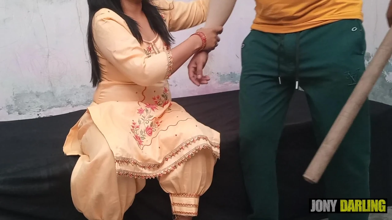 बिहारी ने पंजाबी को डांडे से पीता और जबरदाती पकड कार चोद दीया पंजाबी और हिंदी ऑडियो