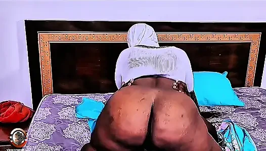 Koca zenci ile aldatan Müslüman evli kadın