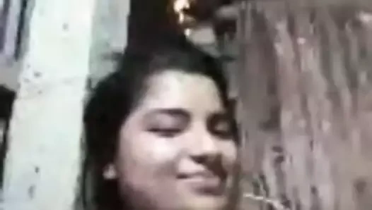 Pakistanlı kız ayrin imo seks videosu 1