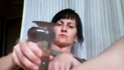 Olgun bayan alma yapay penis için ona sıcak kedi