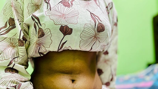 Efendim evde yokken madam benimle sikişiyor