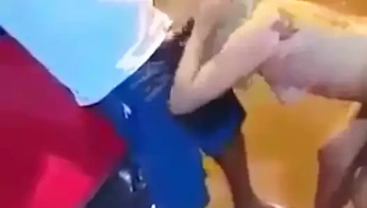 Yabancıların yaraklarını emen Brezilyalı sürtük