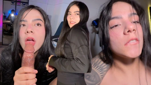 18 yaşındaki beyaz kız beni gırtlağına kadar alıyor ve sonunda o sıkı pembe amcığı sikiyorum