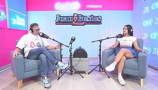 Ateşli Bir Üniversiteli Kız Olan Camilahenao ağzına Tüm Dölleri Aldıktan Sonra aşırı Orgazm Oluyor!