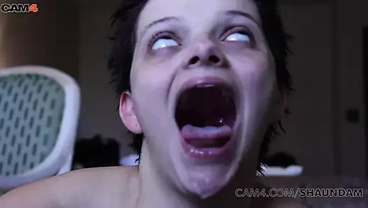 Beyaz esmer orta yaşlı seksi kadın büyük zenci yarağı almak istiyor