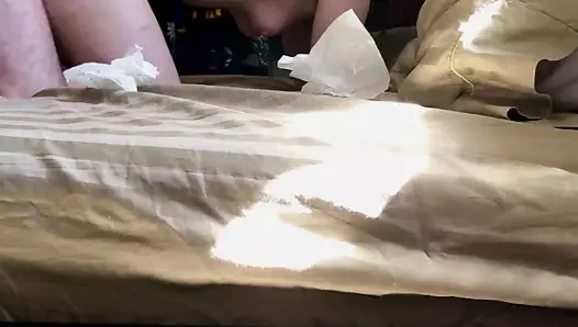 Büyük yuvarlak götü domaltarak sikiyor