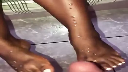 abanoz footjob twinks