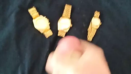 kol saati üzerinde Cum