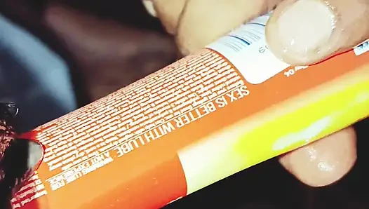 Kız arkadaş amcık yalıyor ve emiyor ev yapımı video