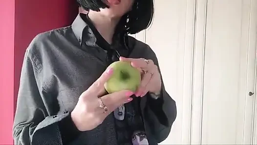 Chantal Channel ile gerçekten ateşli striptiz