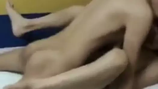 Genç çift sikme sert