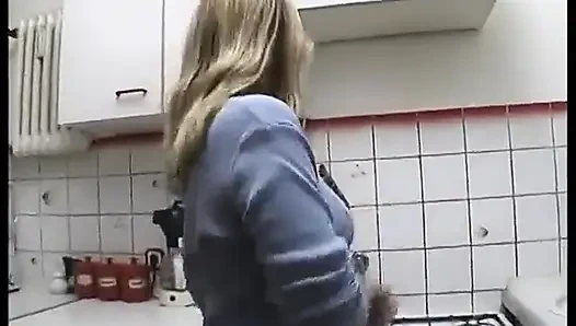 Erkek arkadaşım bana amımı tıraş etmemi sağladı