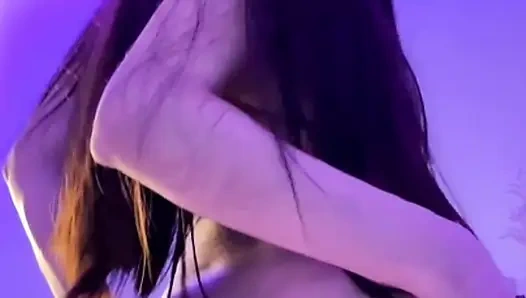 Interrupções no fluxo. Você pode me assistir de graça todas as noites no STRIPCHAT ZARAFOXY