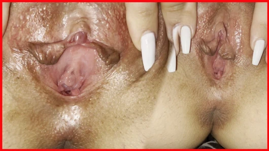 18 yaşındaki genç kızla parmakla mastürbasyon ve seks çok yakın çekim! POV!