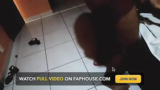 Evli̇ Karina'da Fan Ateşlendi̇ri̇li̇r