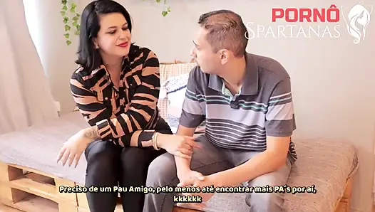 Sıcak Milf Nerd Bakireliğini Alıyor