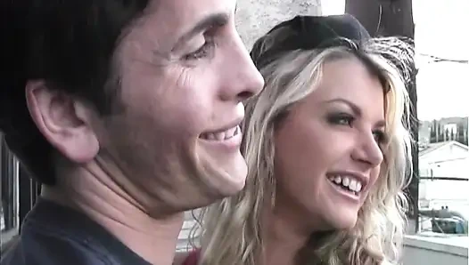 Amerikan Nemfomanyakları İçin Sert Ve Ateşli Horozlar - (Bölüm #05)