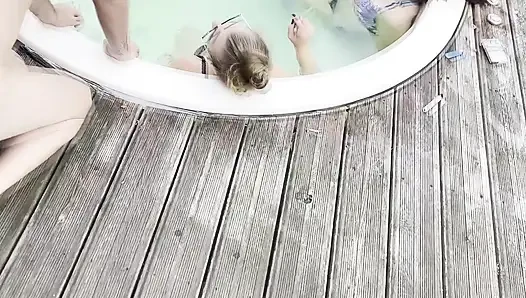 Tükürük toyneğine dönüştü - spa köleliği - lezdom