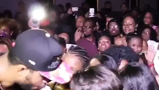 Sik çekerken çıkardıkları sesler