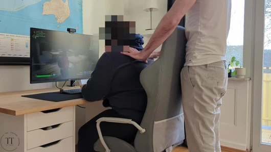 Oyuncu kız fortnite maçında sikiliyor - oyuncu seansı sırasında azgın domaltma