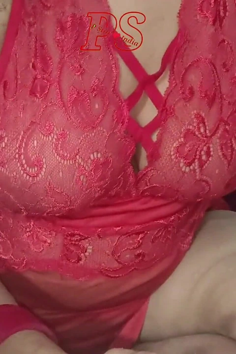 Ateşli evli kadın oral seks ve ağzına boşalma Hintçe video