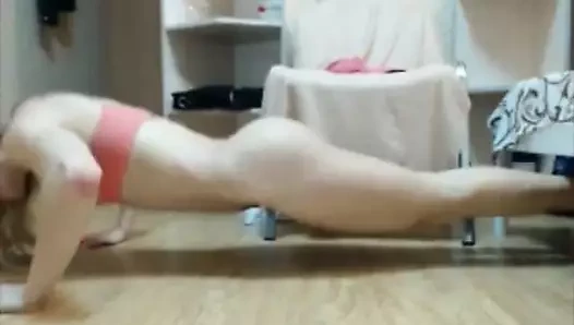 Gorgeus rüya gibi kız şınav çekiyor!! hotcamgirls69.online