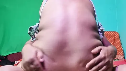 Hintli çift tutkulu seks videosu