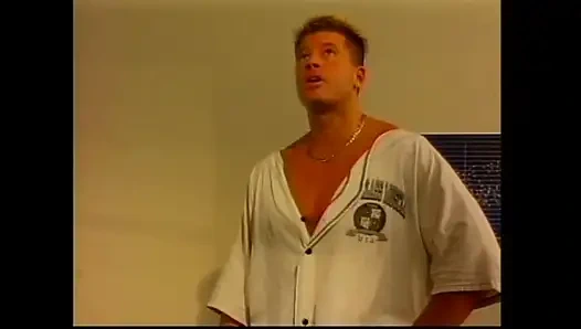 Sıcak Busty için Üçlü Sikiş