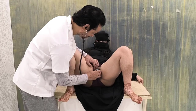 Доктор трахает пациентку