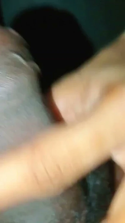kız arkadaşım bana mastürbasyon yaptı ve boşalmamı sağladı. | Bölüm 1