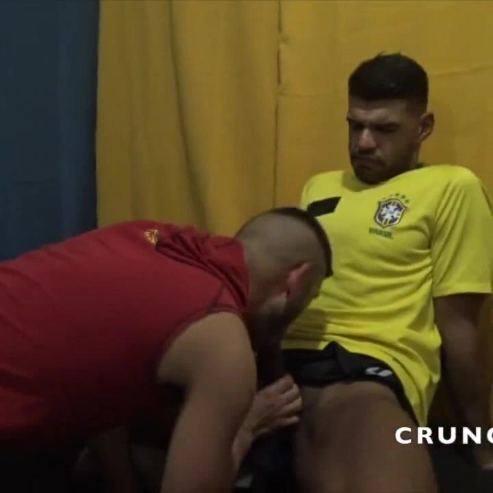 En iyi latin ustasının xxl yarağıyla götünün içine boşalıyor