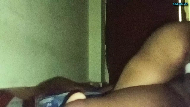 Hintli anne ka chut