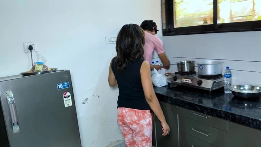 Madam hizmetçiyle seks yapmak istedi