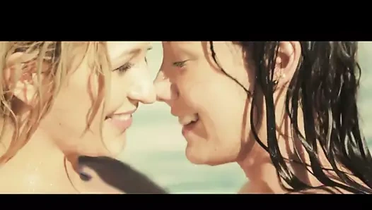 Yazın Aiko ve Tracy Parçaları